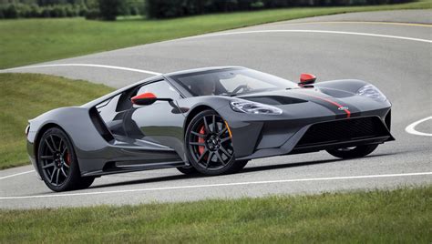 2019 Ford GT adds lightweight Carbon Series, gets $50,000 price bump