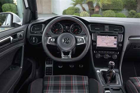 New Golf GTI - Interior – ergonomics and configuration | Volkswagen ...