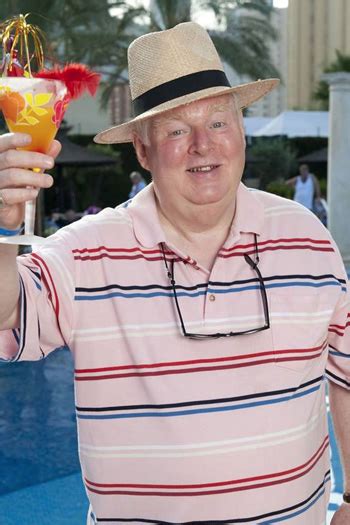 Benidorm star Kenny Ireland dies - News - British Comedy Guide