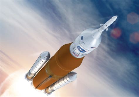 Space Launch System - gigantyczna rakieta NASA | iMagazine