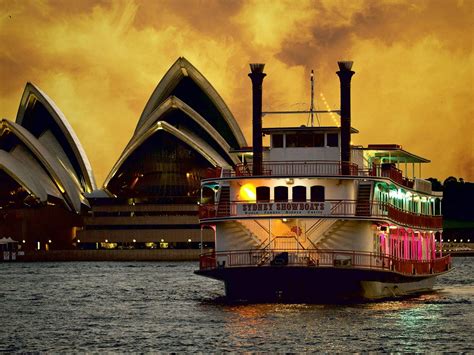 Showboat Sydney Harbour Dinner Cruise | Sydney, Australia - Official ...