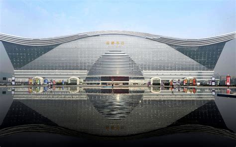 El edificio más grande del mundo abre sus puertas en China | ArchDaily ...