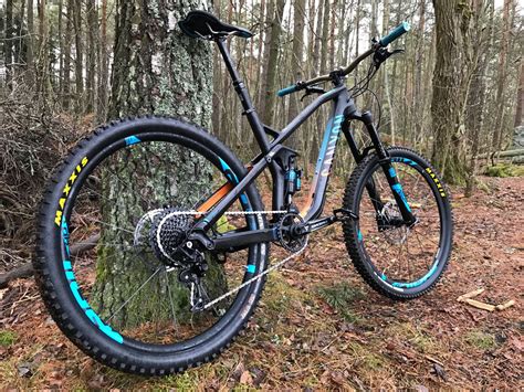 Esittelyssä Canyon Strive CF 8.0 Race - Aika-ajo.com