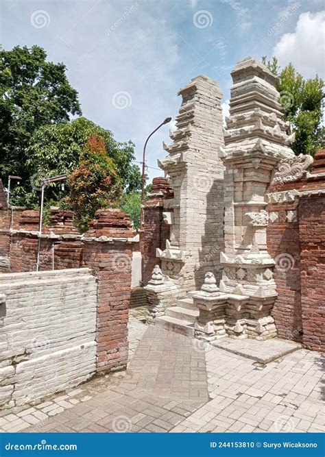 Historical Tomb of Sunan Giri Stock Photo - Image of java, giri: 244153810