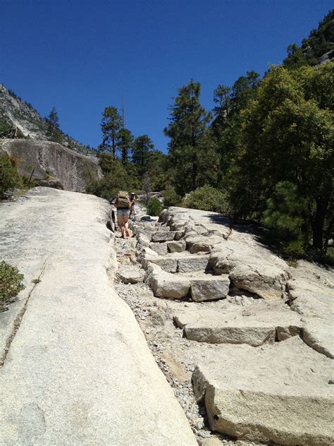 Trail going to paradise valley | Paradise valley, Trail, Hiking