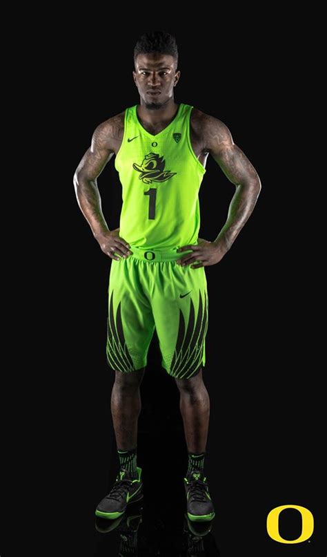 Nike and Oregon unveil glow-in-the-dark Electric Green basketball ...