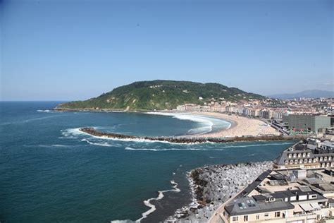 Zurriola Beach (San Sebastian - Donostia) - 2019 All You Need to Know ...