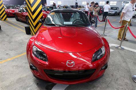 Mazda Philippines Turns Over MX-5 Anniversary Edition to Owners ...