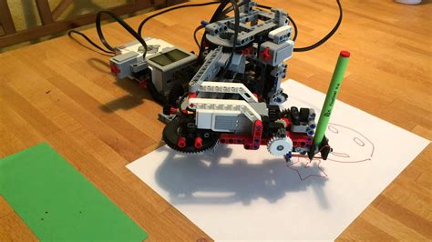 TRAC3R - MOC LEGO Mindstorms EV3 drawing robot arm - YouTube