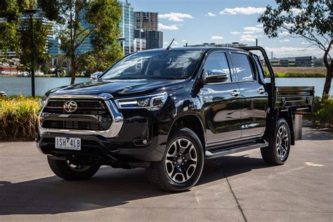 2021 Toyota HiLux SR5 review | CarExpert