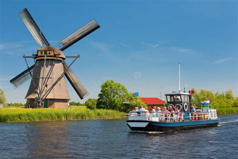 Sightseeing Boat with Tourists in Kinderdijk Editorial Photo - Image of ...