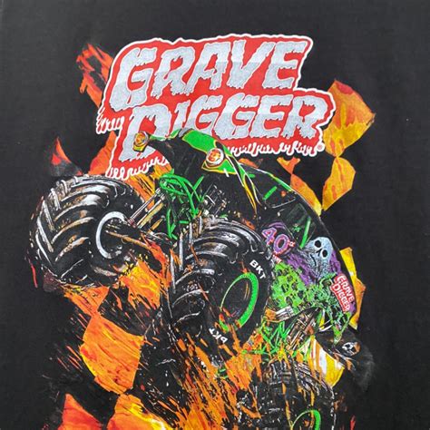 Vintage Grave Digger Monster Jam T-Shirt Size L... - Depop