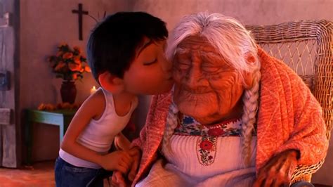 Muere la abuelita que inspiró a "Mamá Coco": este es su legado - CNN Video