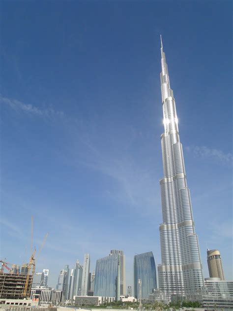 The Tallest Building IN THE WORLD!!!