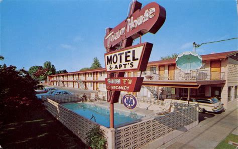 Town House Motel, Hillsboro, Oregon | Motel, Vintage postcards, Townhouse