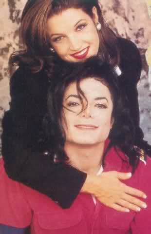 The 1994 Wedding Portrait Of Michael And Lisa Marie Presley - Michael ...