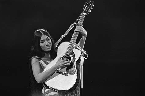 Top 10 Buffy Sainte-Marie Songs - ClassicRockHistory.com