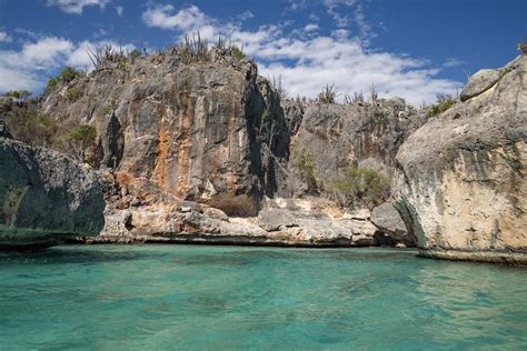 Bahia de Las Aguilas - The Best Beach in the Dominican Republic