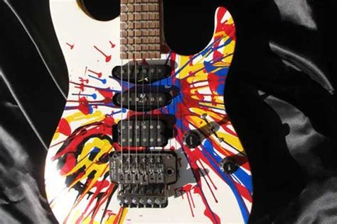 Creative Guitar Body Painting And Artworks | Guitar painting, Custom ...