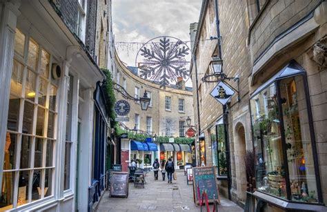 The 12 Best Christmas Markets UK For 2023 I Hotelgift