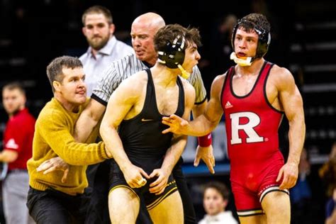 Wrestling: Austin DeSanto notches huge win as Iowa rolls over Rutgers