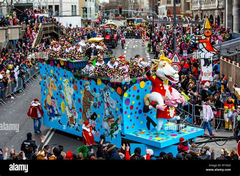 Street carnival parade and party in Cologne, Germany, at Carnival ...