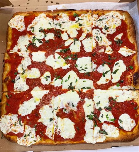 Gallery - PASQUALE'S PIZZERIA