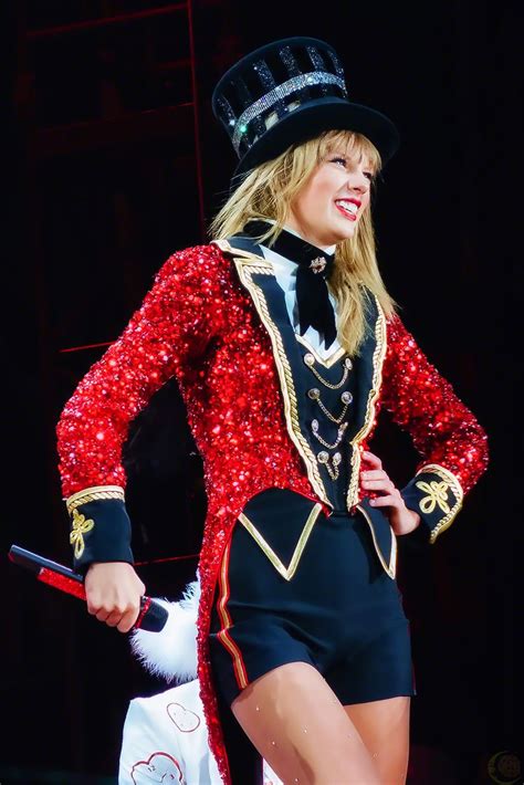 Taylor Swift - Red Tour