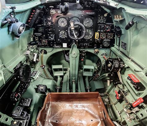 Spitfire cockpit | Cockpit, Wwii aircraft, Wwii airplane