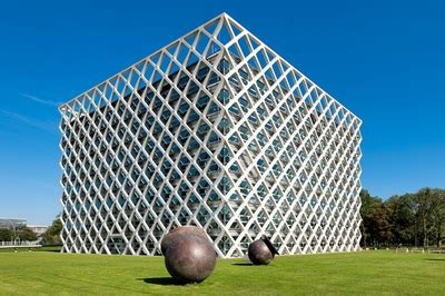 Examples - Diagrid