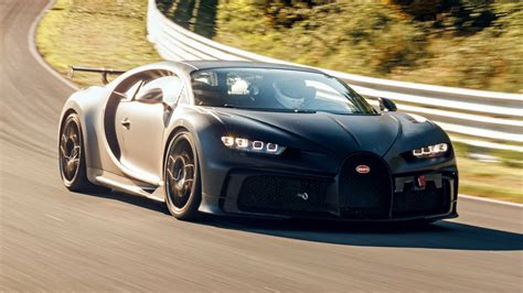 Get Cool 2021 Bugatti Chiron Pur Sport Images Full HD – Car Wallpapers