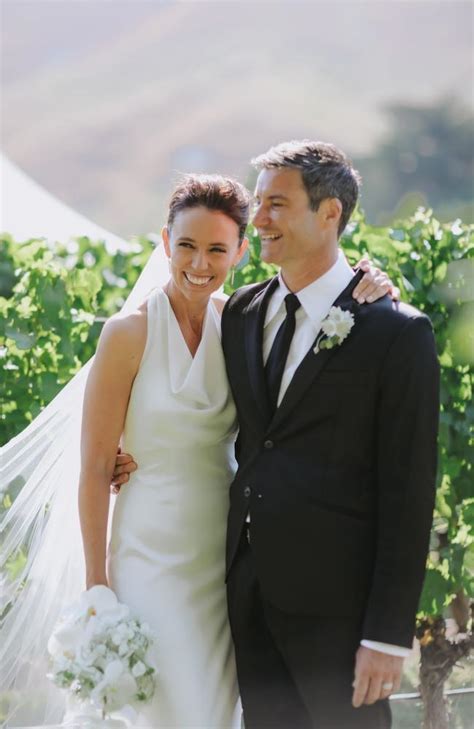 Jacinda Ardern wedding pics: NZ ex-PM’s dress, secret nuptials | news ...