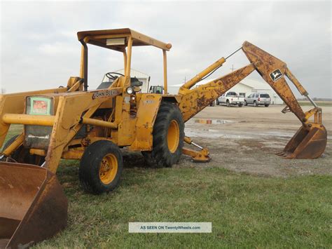 John Deere 410 D Backhoe Loader