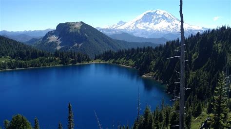 Expose Nature: Summit Lake / Mount Rainier [OC] [5344x3006]