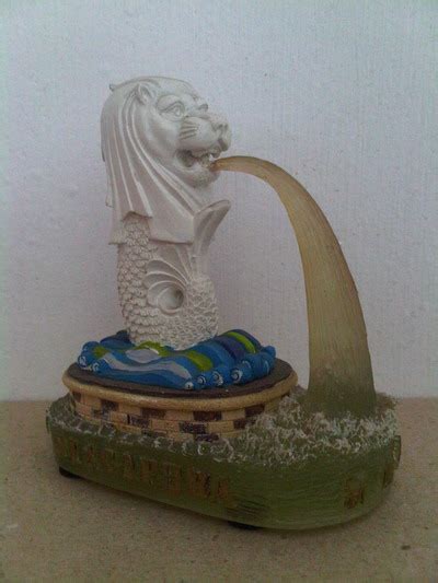 Karya Babah Antik: Merlion Statue - Singapore Souvenir