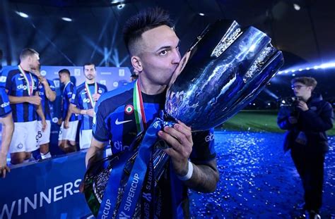 Lautaro Martínez scores for Inter in Supercoppa Italiana win | Mundo ...