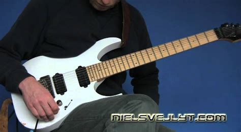 Shred Guitar Lessons - alternate picking lesson 2 - YouTube