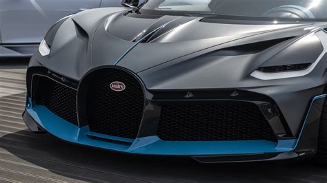 BUGATTI Divo Specs & Photos - 2018, 2019, 2020, 2021, 2022, 2023, 2024 ...