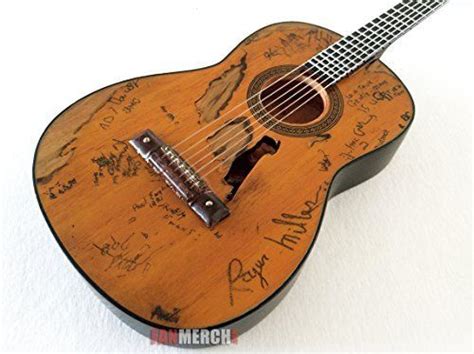 Willie Nelson Trigger Signature Acoustic Miniature Guitar Model ** You ...