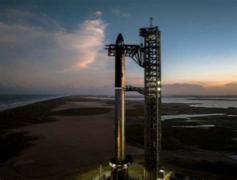 SpaceX Plans Starship Super Heavy Launch in ‘Early December’, Says NASA ...