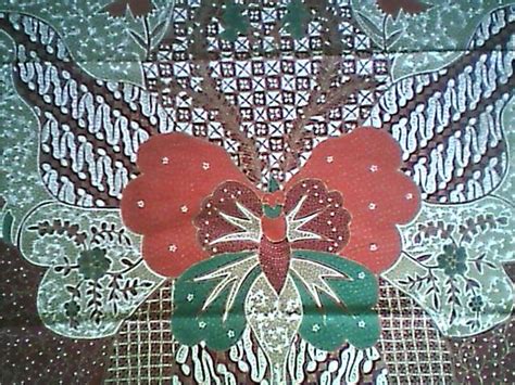 Batik-batik ciri khas indonesia | Prastiwi A Muninggar