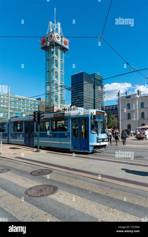 Jernbanetorget oslo norway ruter public hi-res stock photography and ...