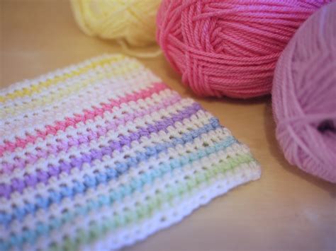 Half Treble/Half Double stripe crochet pattern - Bella Coco by Sarah-Jayne