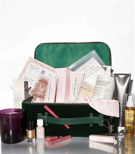 The 12 Best Luxury Beauty Gift Sets, Hands Down | Who What Wear