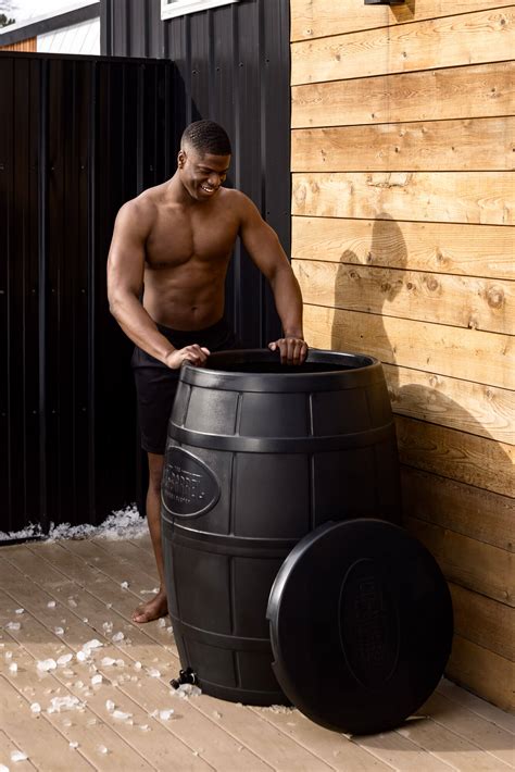 The Best Ice Baths for Cold Water Recovery in 2022 | SPY