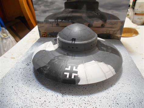 Haunebu II German WWII UFO Saucer Kit -- Science Fiction Plastic Model ...