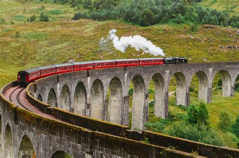 How To See The Jacobite Steam Train At The Glenfinnan Viaduct