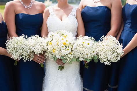 Bouquets To Go With Navy Dresses - Bouquets New Model