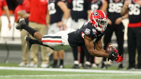 Georgia football WR George Pickens makes unbelievable diving catch