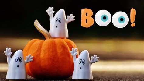 Download Boo! Ghosts Halloween Zoom Background 1600 x 900 | Wallpapers.com